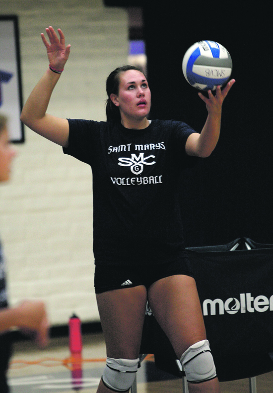 Saint Mary's Volleyball Goes 21 on Opening Weekend